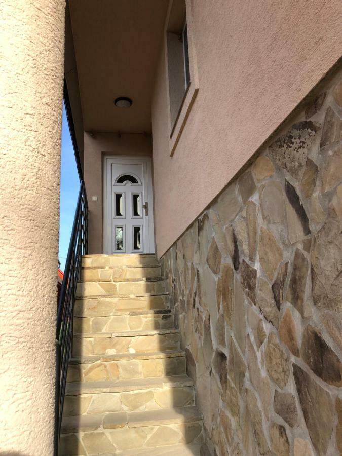ツベレツ Rekreacny Dom Sablaturaヴィラ エクステリア 写真